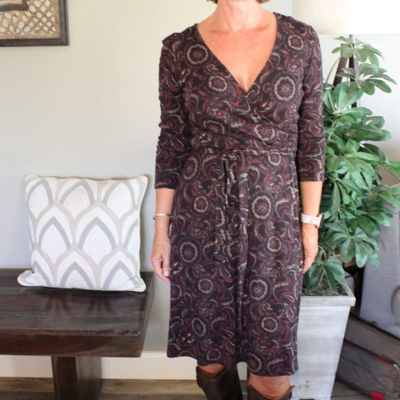 faux wrap around dress - Picture 3 of 5